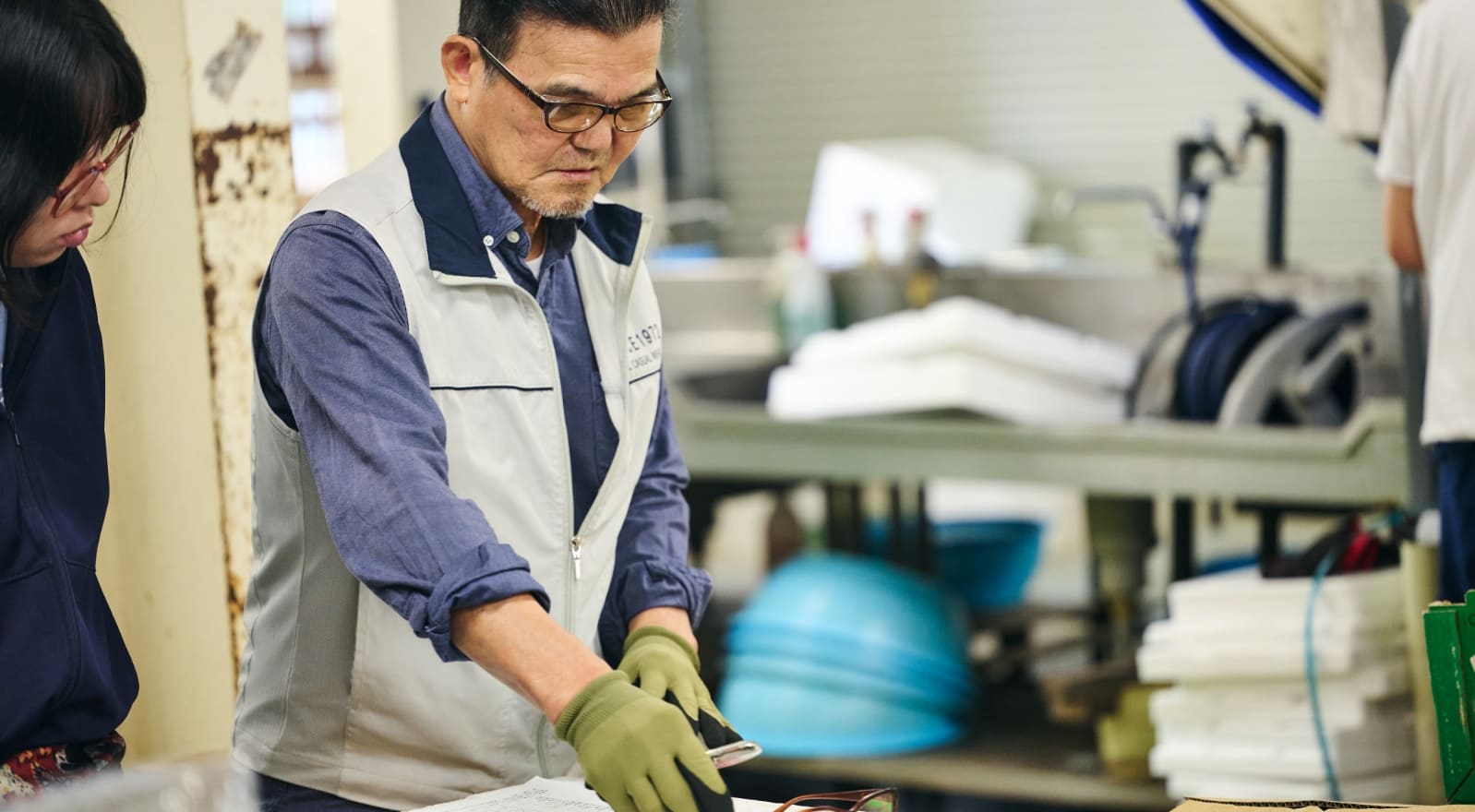 50代男性・じじやコーポレーション田崎物流センター