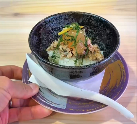 レーンから取ります。お湯はまだ入っていません